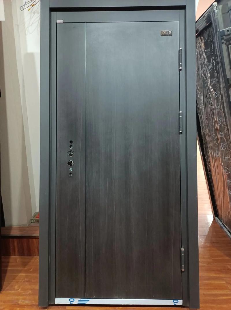 金桥步阳防盗门样品清仓处理，尺寸方向合适别错过！